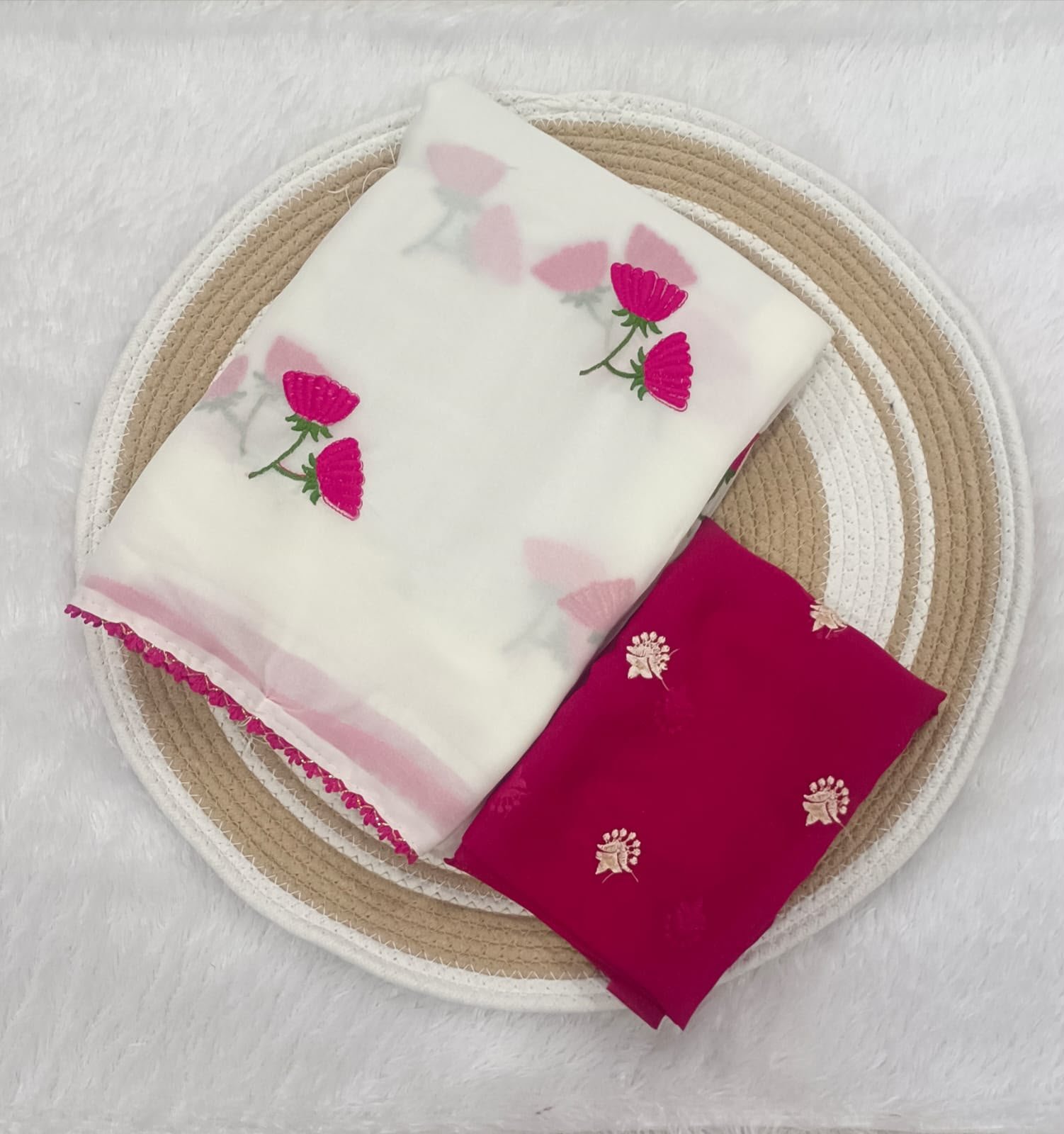 Trending Star Georgette Floral Saree Only Rs. 699/- - Image 6